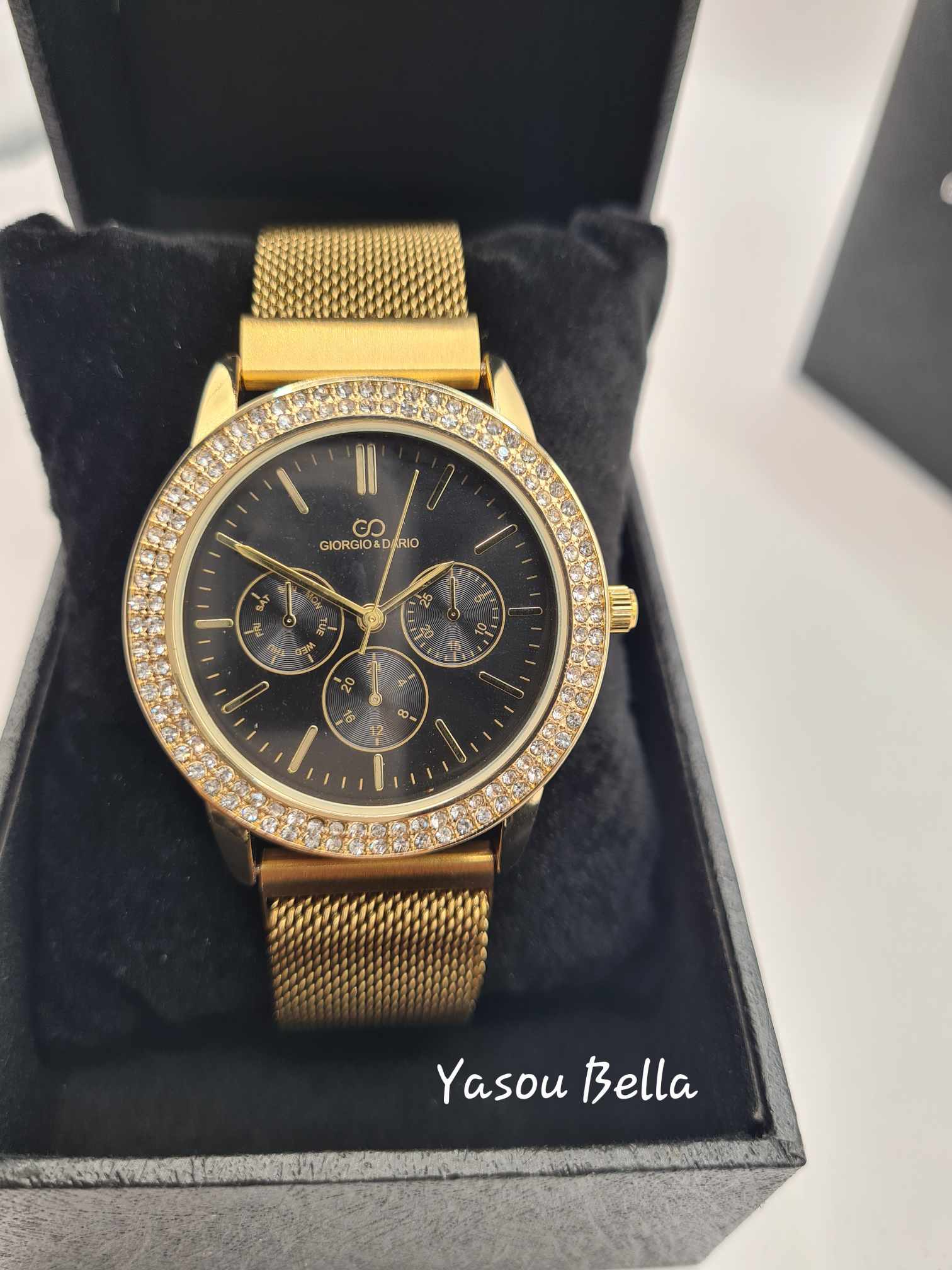 Montre Maille Dor Strass Fond Noir Yasou Bella