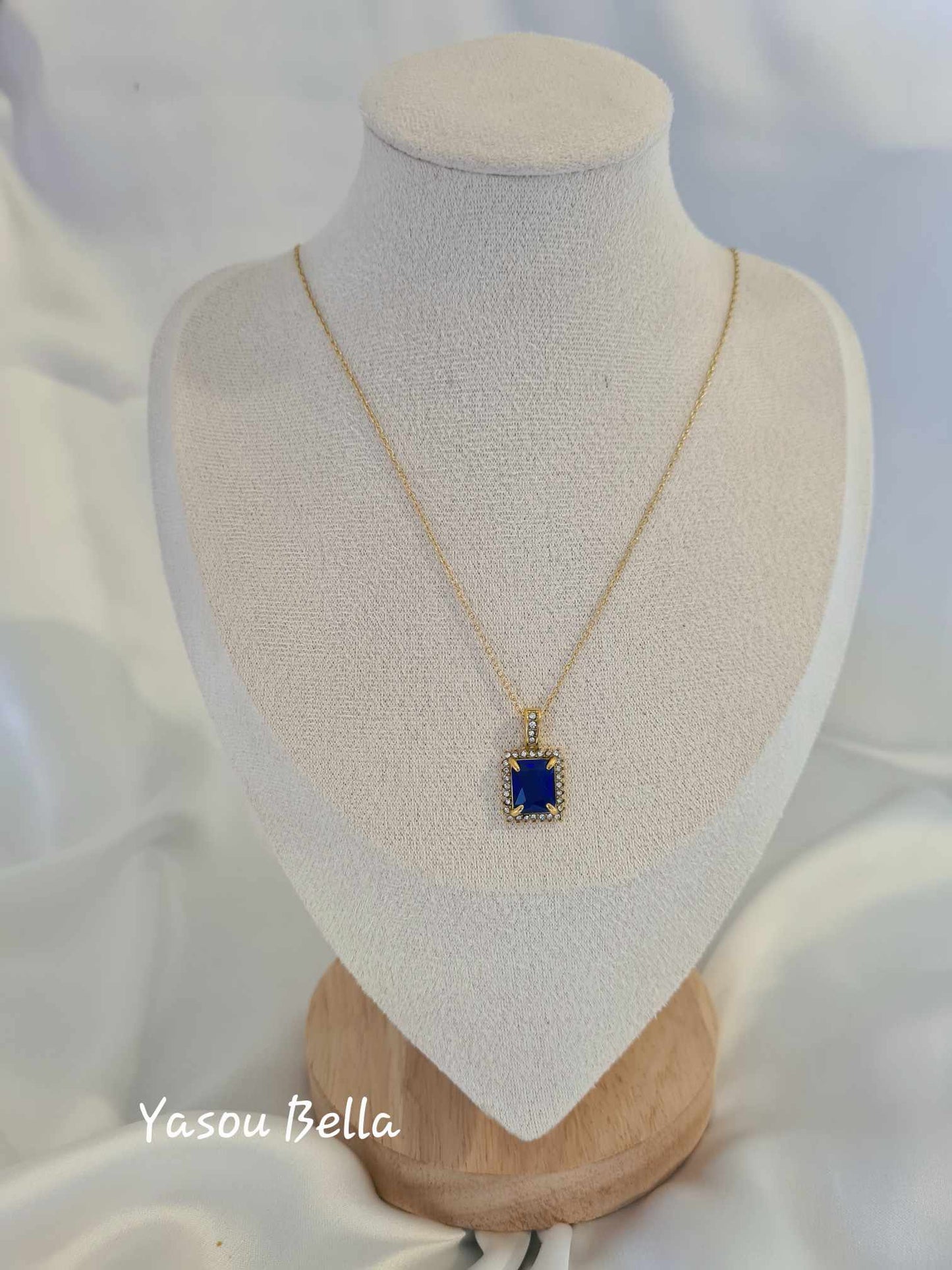 Collier Orient Diamant Bleu