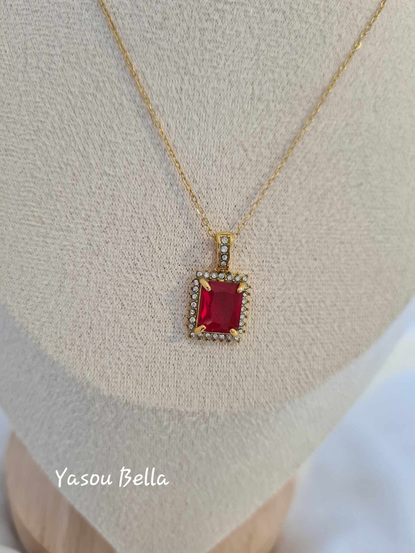 Collier Orient Diamant Rouge