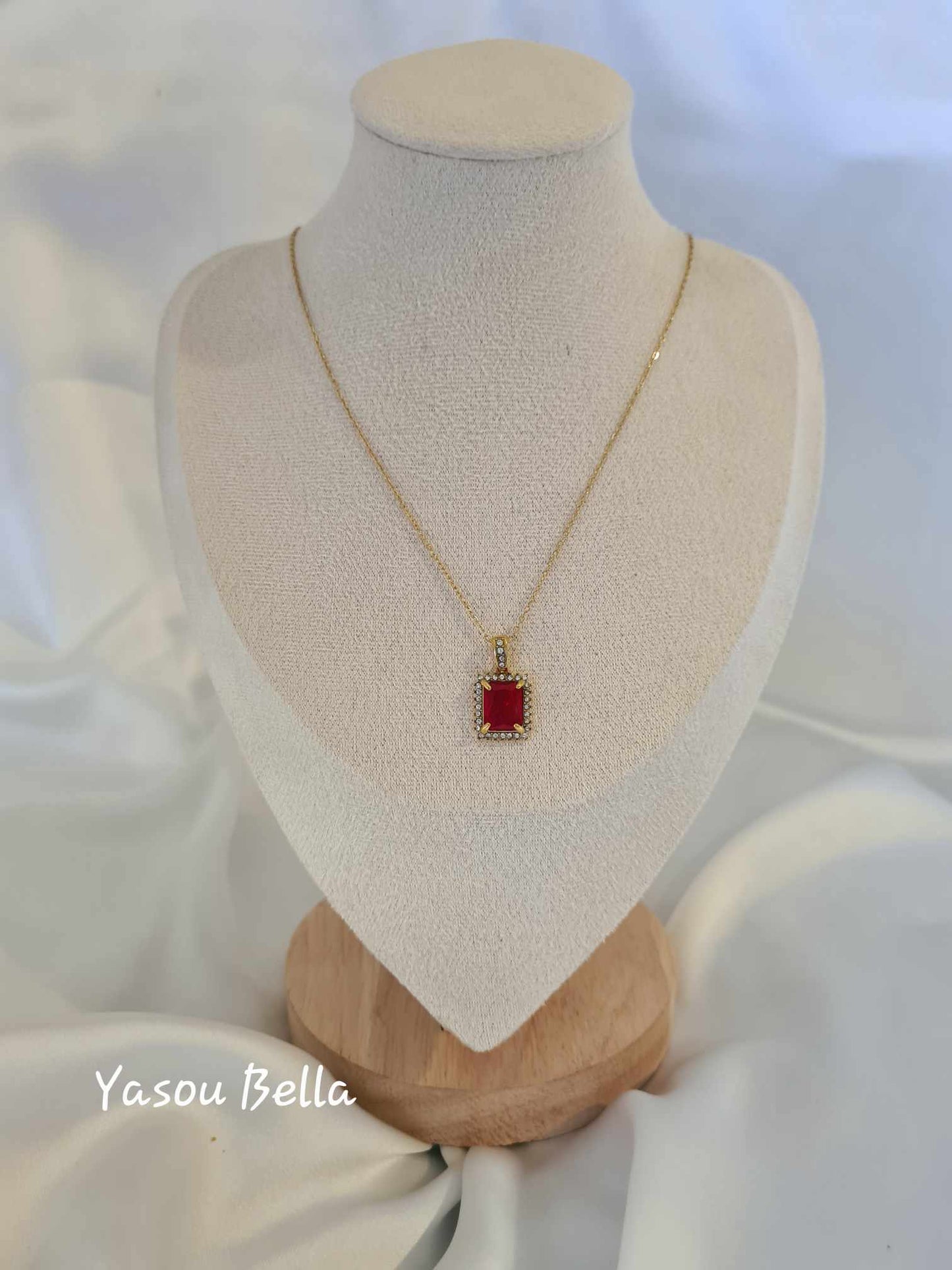 Collier Orient Diamant Rouge