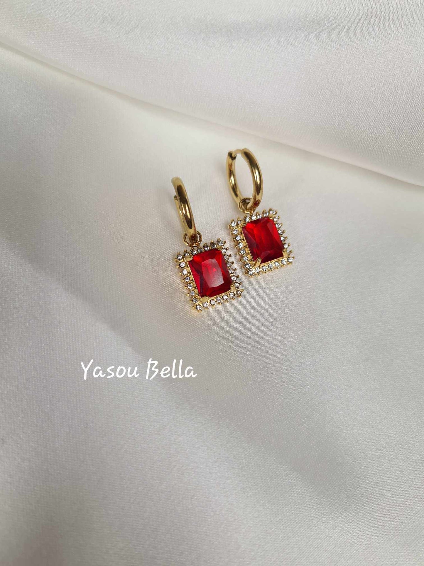 Boucles d'oreilles Orient Diamant Rouge