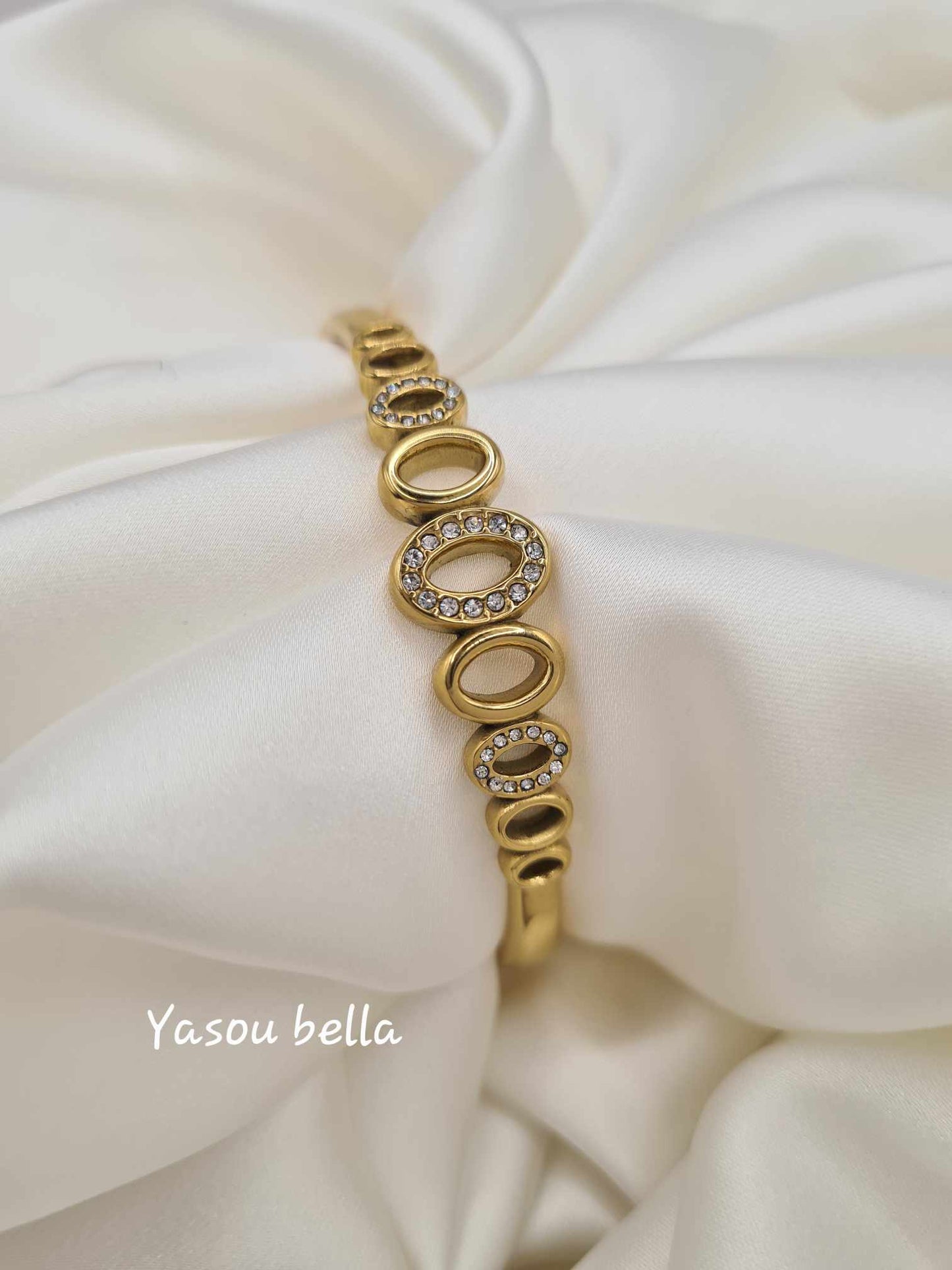 Bracelet "Oval Ring Strass" (d 6 cm)